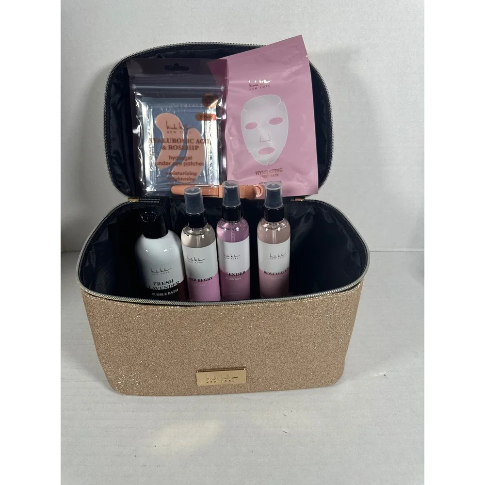 Nicole Miller New York Spa Day Cosmetic Bag‎ Rosewater Lavender Set